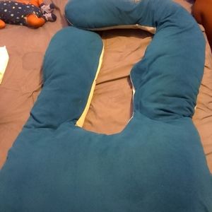 Pregnant pillow
